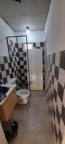 Imagen 7 de 8 de Dpto. 2 Ambientes Con Dormitorio En Entrepiso - Debenedetti 1500 - Dock Sud
