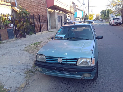 Peugeot 205 1.4 Sacré