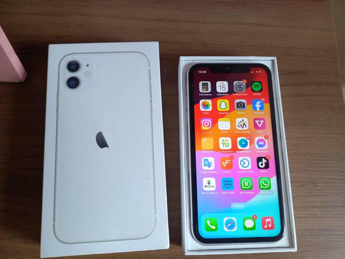 Celular iPhone 11 Normal