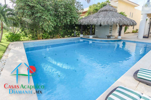 Cad Villas Jazmín 3. Terraza Con Alberca, Jardín, Palapa
