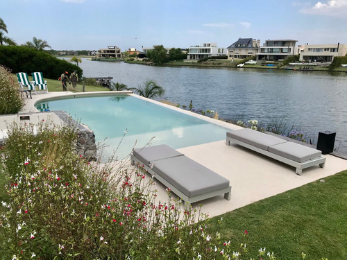 Piscinas De Hormigon En Zona Norte Hechas A Medida