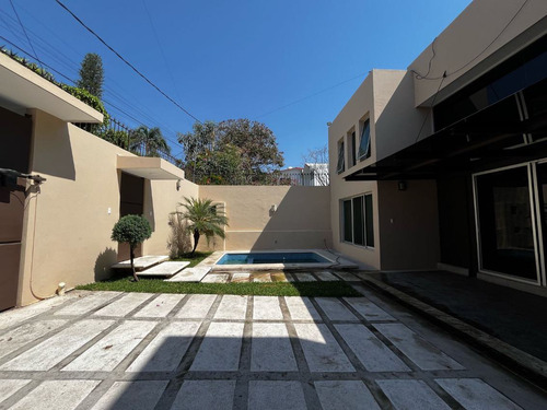 A Unas Cuadras De Plaza Galerías - Roq-1302-cc