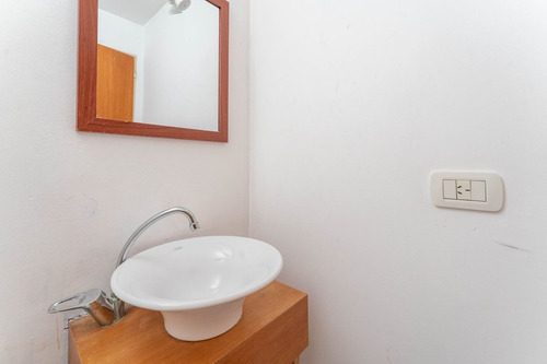 Venta 2 Ambientes Balcón Parrilla Baño Y Toilette
