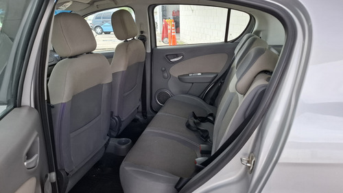 Fiat Palio 1.6 16V ESSENCE