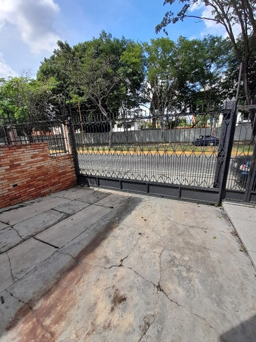 Imagen 3 de 28 de Fernando Guerrero Vende Casa Urb Trigal Sur Calle Abierta, Av Ppal Del Triga