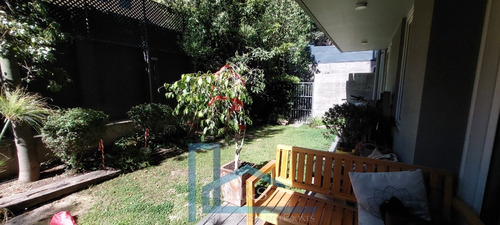 Venta Depto. En Primer Piso. Excelente Ubicación En Ñuñoa