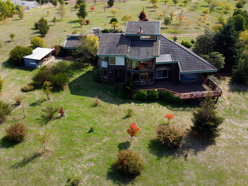 Venta De Campo Con Moderna Casa En La Unión