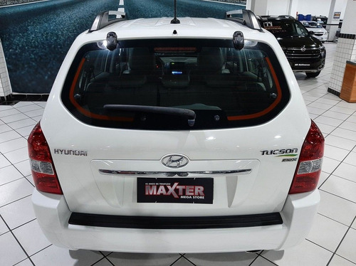 Imagem 9 de 10 de Hyundai Tucson 2.0 Mpfi Gls Base 16v 143cv 2wd