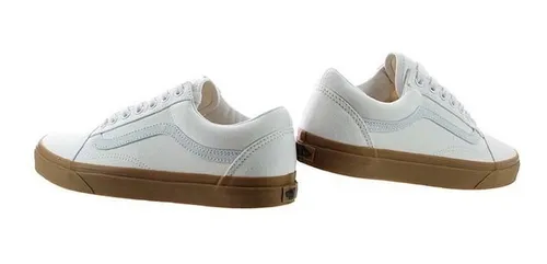 vans blancos con suela cafe