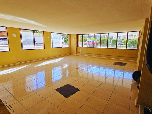 Departamento Recién Remodelado, Excelente Precio!