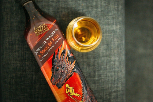 Imagen 5 de 9 de Whisky Johnnie Walker A Song Of Fire 700ml Game Of Thrones