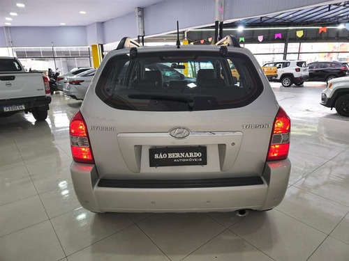 Hyundai Tucson 2.0 MPFI GL 16V 142CV 2WD GASOLINA 4P AUTOMÁTICO