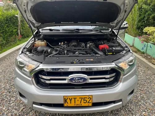 Ford Ranger 3.2 XLT AT