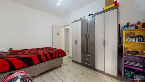 Imagem 22 de 29 de Apartamento Com 2 Dormitórios À Venda, 57 M² Por R$ 212.000,00 - Centro - Porto Alegre/rs - Ap3832