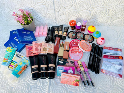 Combo De Maquillaje 48 Productos 