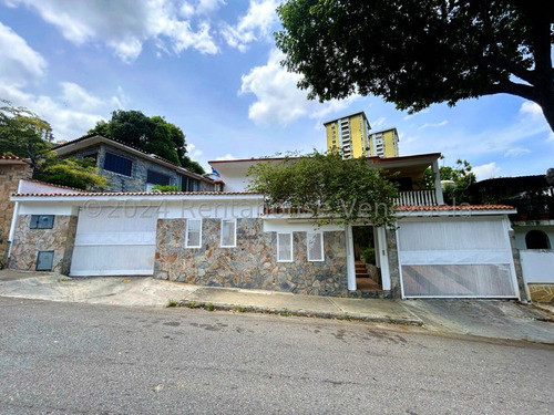 Casa En Venta En Urb. Colinas De Bello Monte, Caracas. 24-22061 Yf