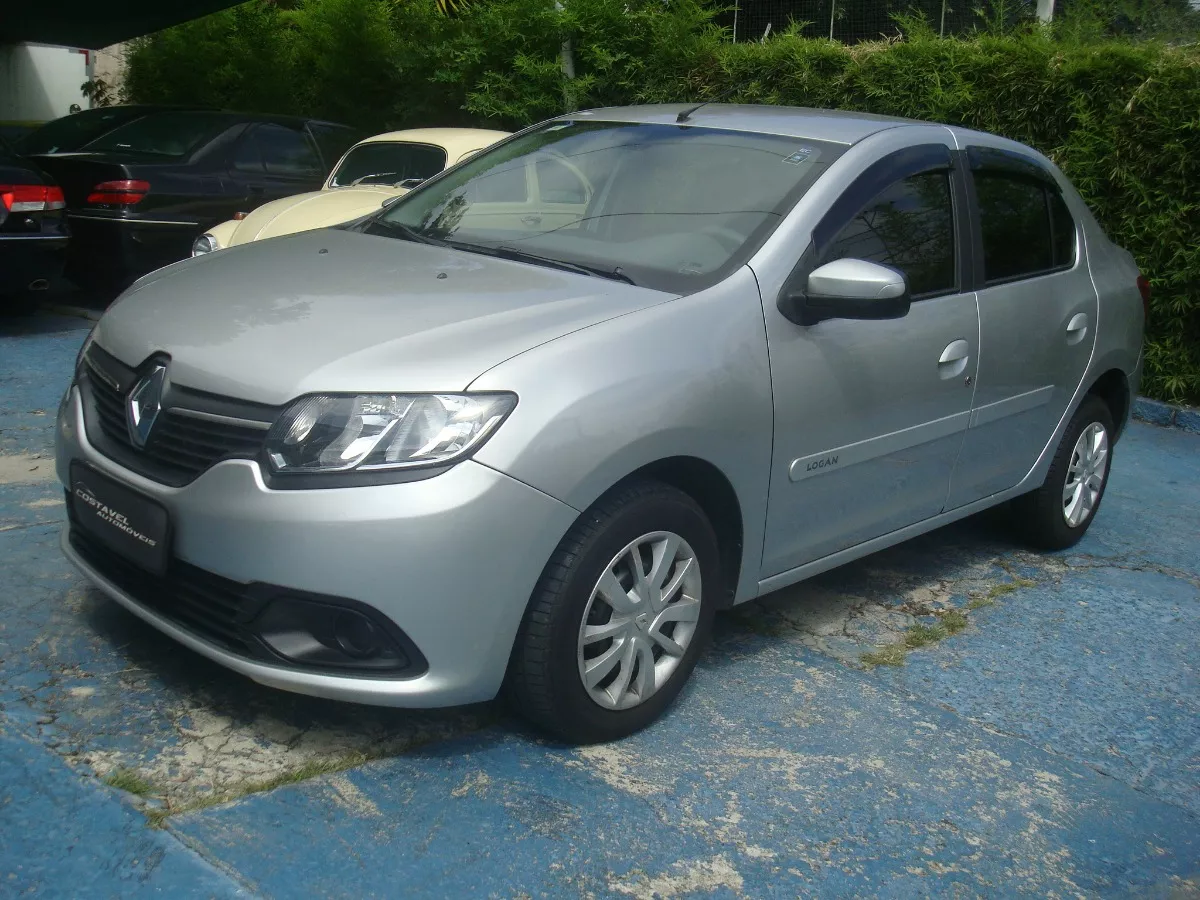 Renault Logan 1.6 Expression Hi-power 4p