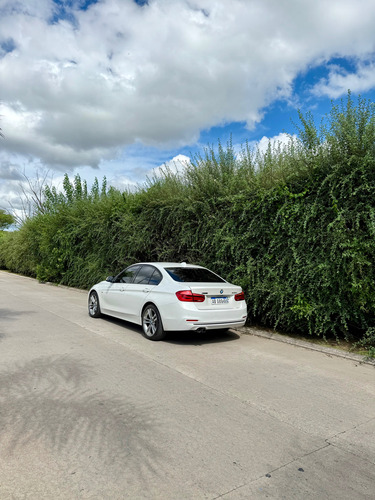 BMW Serie 3 3.0 330i Sedan Sport Line 252cv
