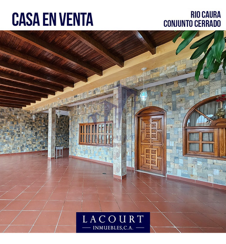 En Venta. Hermosa Casa De Dos Niveles - Sin Amoblar - Circuito Cerrado - Urb. Río Caura #va