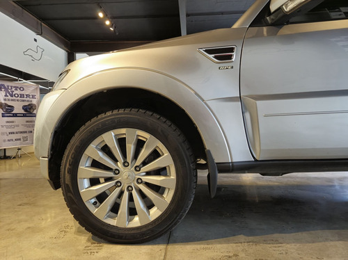 Mitsubishi Pajero Full 3.8 HPE 4X4 V6 24V