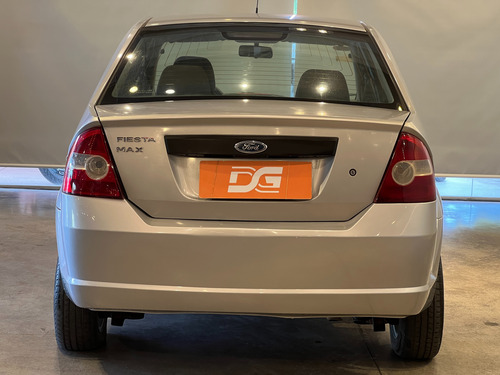 Ford Fiesta Max 1.6 Ambiente