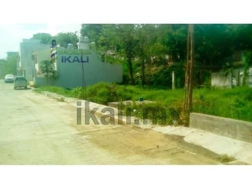 Imagen 4 de 12 de Terrenos En Venta Col Ampliacion 20 De Noviembre Poza Rica Veracruz, Ubicado En La Calle San Antonio De La Colonia Ampliación 20 De Noviembre Cuenta Con 204 M², Son 12 M De Frente Por 17 M De Fondo,
