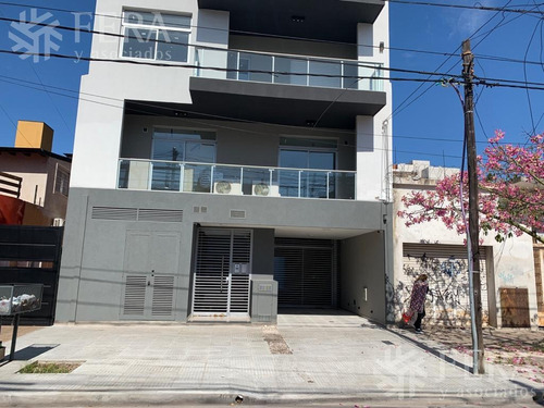 Venta Departamento A Estrenar De 3 Ambientes Con Cochera En Wilde