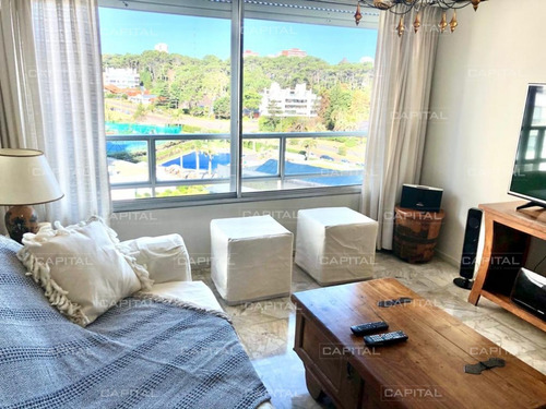 Amplio Apartamento En Excelente Complejo Con +amenities En Playa Mansa- Ref: 30883