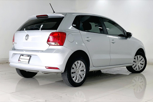 Imagen 12 de 25 de Volkswagen Polo 5 Pts Hb Starline, 16l, Tm5, R-15