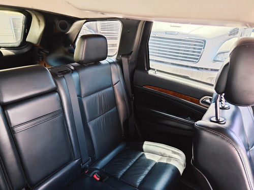 Jeep Grand Cherokee 3.6 Laredo V6 Lujo 4x2 Mt