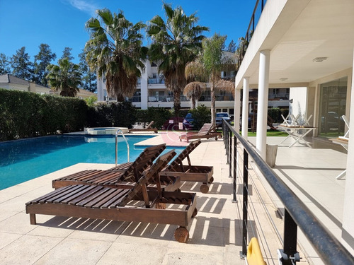 Departamento Monoambiente En Alquiler En Boulevard Del Sol, Pilar, G.b.a. Zona Norte