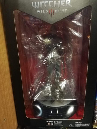 Figura The Witcher Geralt Importado