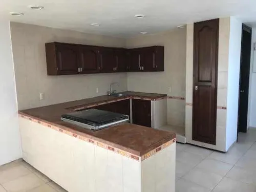 Casa Amplia Excelente Ubicación En Metepec