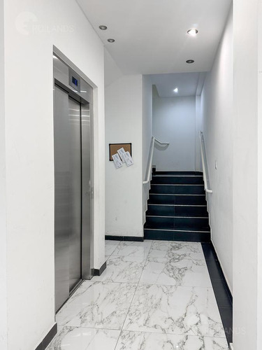 Venta Departamento En Duplex 4 Ambientes Con Terraza Propia Balcon Y Cochera A Estrenar!