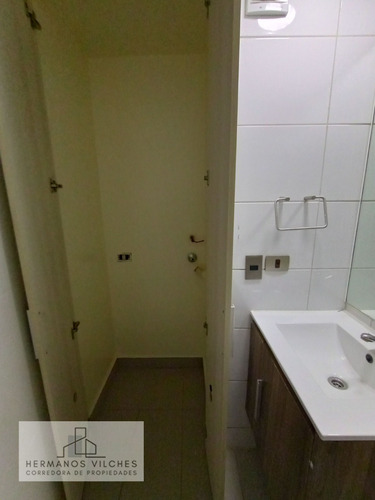 Dpto. 2 Dorm / 2 Baños / 1 Est. Metro San Alberto Hurtado L1