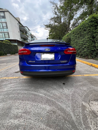 Ford Focus 2.0 Titanium At
