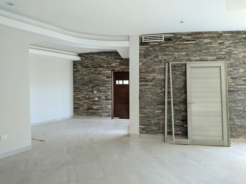 Imagen 3 de 12 de Casa Sola En Venta Granjas De San Isidro