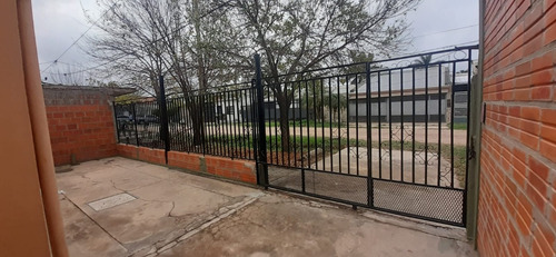 Casa Lote Propio 4 Ambientes Impecable (apto Credito) Cochera Y Jardin Barrio Evita Formosa