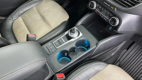 Ford Escape TITANIUM HEV