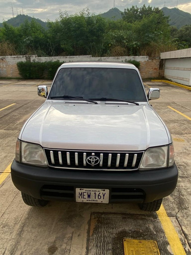 Imagen 2 de 15 de Toyota Meru