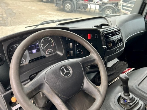 Imagem 5 de 9 de Mercedes Mb Atego 1726 Caminhao Toco 4x2 = 1719 2426 1725