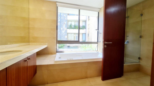 Departamento 4 Dormitorios En Arriendo En Vitacura