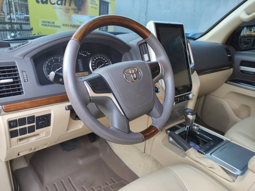 Imagen 6 de 10 de Toyota Land Cruiser