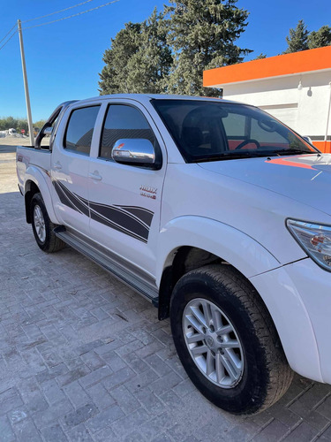 Toyota Hilux 3.0 Cd Srv Cuero I 171cv 4x2 2012