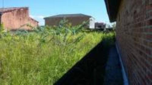 7088 | Terreno No Bairro Santa Julia Com 300 M², Litoral.