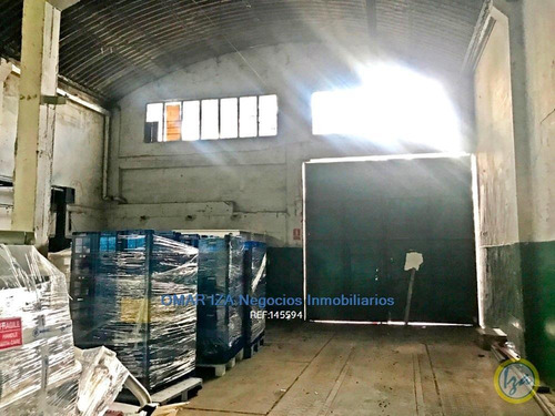 Iza. Venta Local Industrial Sobre General Flores