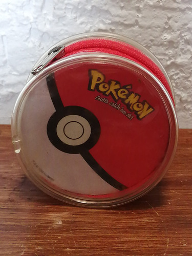 Juego De Cartas Pokemon Redondo Año1999 Con Su Funda 63 Tar