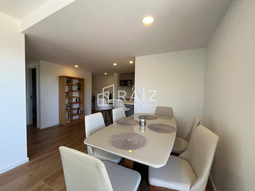 En Venta Apartamento 2 Dormitorios Playa Mansa