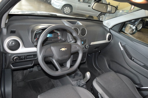 Imagem 4 de 8 de Chevrolet Montana Ls