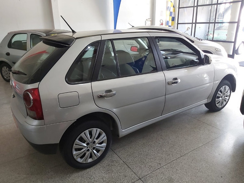 Imagem 3 de 6 de Volkswagen Gol 1.0 Flex